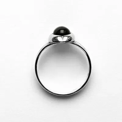 Zlatý prsten, bílé zlato, přírodní černý achát - T 1374 onyx