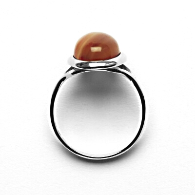 Zlatý prsten, přírodní světlý karneol, bílé zlato - T 1454 m