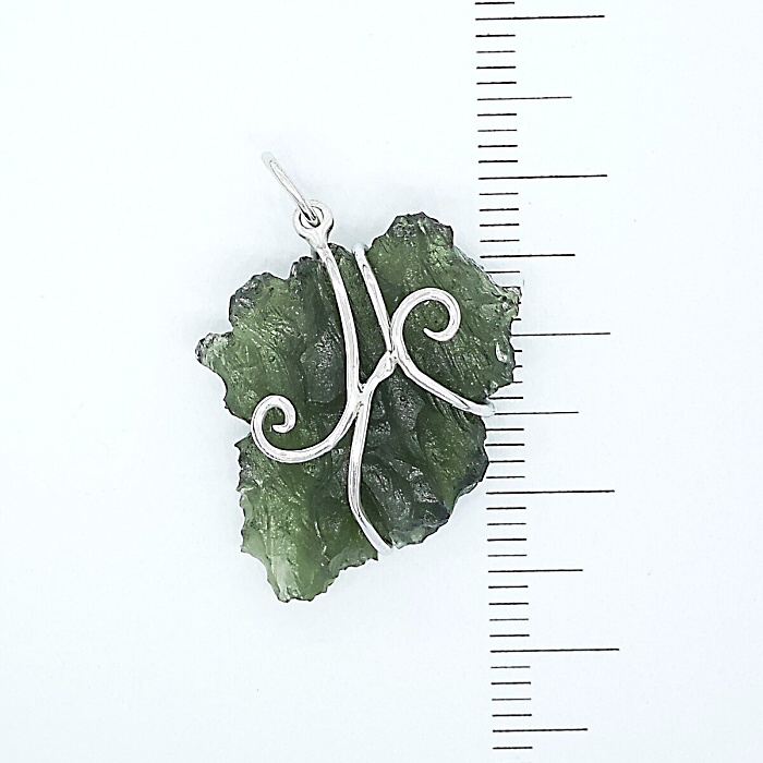Přírodní vltavín Besednice, stříbrný přívěsek,  3,45 g