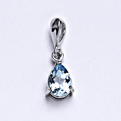 Zlatý přívěsek, bílé i žluté zlato, přírodní Topaz sky 8x6 mm - P 1361/22