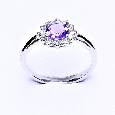 Stříbrný prsten, přírodní ametyst světlý, čiré zirkony, T 1495