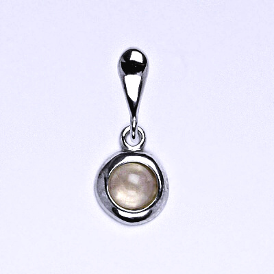 Zlatý přívěsek, bílé i žluté zlato, přírodní Růženín -  P 1470/22 