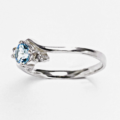 Zlatý prsten přírodní topaz swiss 5 mm , bílé i žluté zlato - T 1164