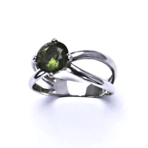 Zlatý prsten, bílé i žluté zlato, přírodní vltavín 7 mm - T 1265