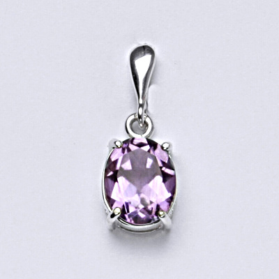 Zlatý přívěsek, bílé i žluté zlato, přírodní ametyst sv. 9x7 mm, P 1244/22
