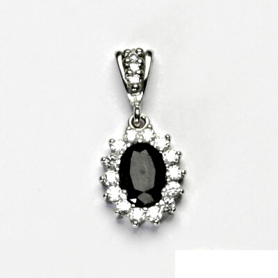 Stříbrný přívěsek Kate , přírodní granát, čiré zirkony, P 1507/2