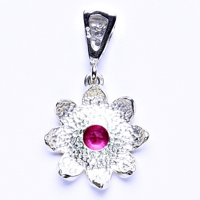 Stříbrný přívěšek se zirkonem rubín, kytička P 1389/2