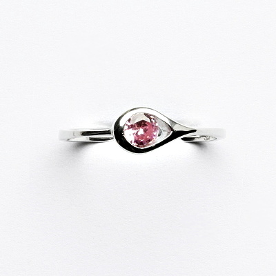 Stříbrný prsten, růžový zirkon, VR 5