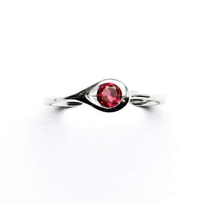 Stříbrný prsten, zirkon rubín, VR 5