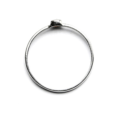 Stříbrný prsten, přírodní granát, T 1523