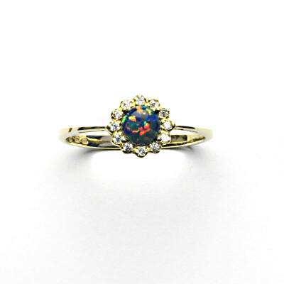 Zlatý prsten, žluté i bílé zlato, černý syntetický opál - T 1495