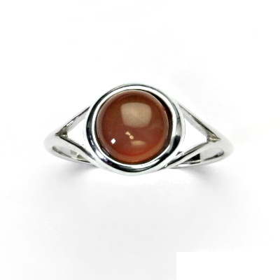 Zlatý prsten, bílé i žluté zlato, přírodní kámen Karneol 8 mm - T 1503