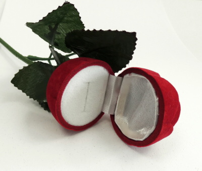 Dárková sametová krabička růže FU-62/A/A7