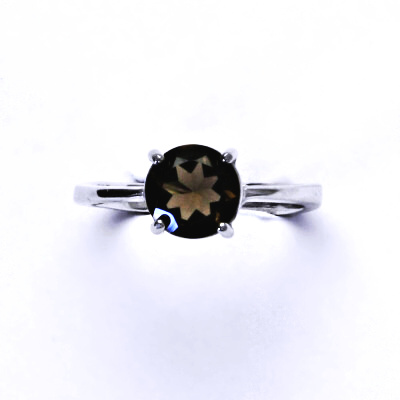 Zlatý prsten, bílé i žluté zlato, přírodní Záhněda 8 mm - T 1357