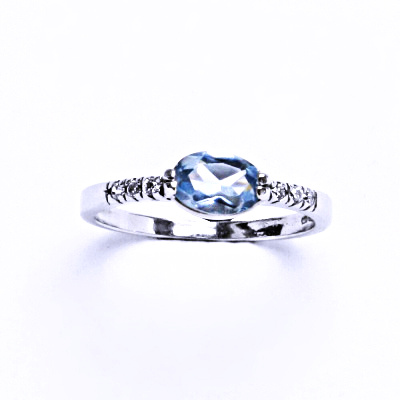 Zlatý prsten , akvamarin zirkon, bílé i žluté zlato - VR 237