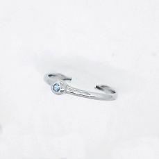 Stříbrný prsten, akvamarin zirkon, T 1523