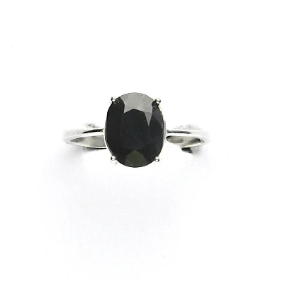 Zlatý prsten, bílé i žluté zlato, přírodní černý safír 10x8 mm - T 1242