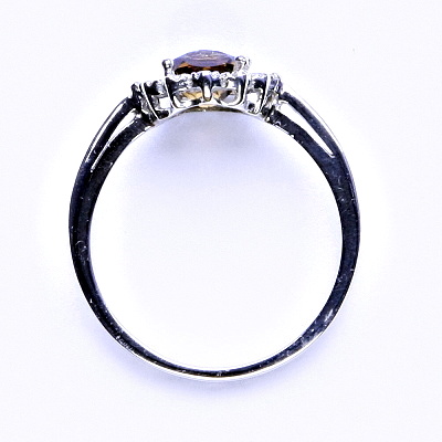 Zlatý prsten, bílé zlato, přírodní záhněda, čiré zirkony, T 1495