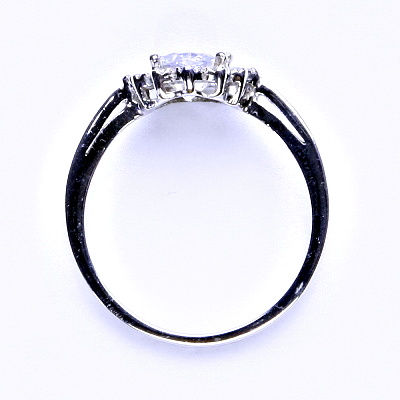 Zlatý prsten, bílé zlato, čiré zirkony, T 1495