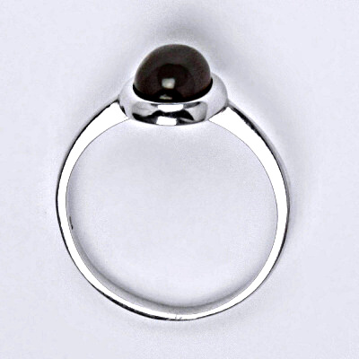 Zlatý prsten, bílé i žluté zlato, přírodní Granát 8x6 mm - T 1355