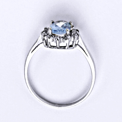 Zlatý prsten Kate, bílé i žluté zlato , zirkon akvamarin 7x5 mm - VR 247