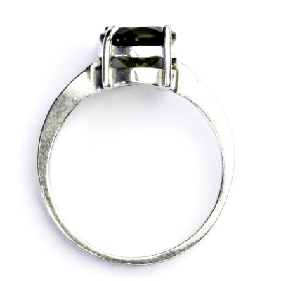 Zlatý prsten, přírodní vltavín 8 mm , bílé i žluté zlato T 1357