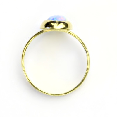 Zlatý prsten, žluté i bílé zlato, světle modrý syntetický opál - T 1374