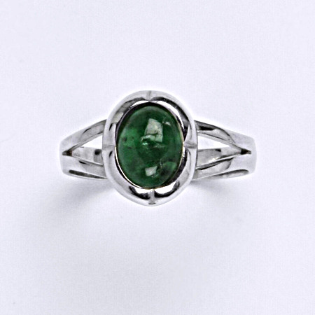 Stříbrný prsten, přírodní smaragd A-, T 1374