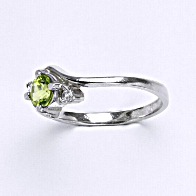 Stříbrný prsten s přírodním olivín,prsten ze stříbra, T 1164 