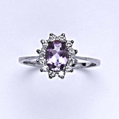Stříbrný prsten Kate, přírodní ametyst světlý, čiré zirkony, T 1480