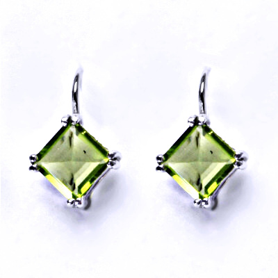 Stříbrné náušnice, přírodní olivín, náušnice na klapku, NK 1258 