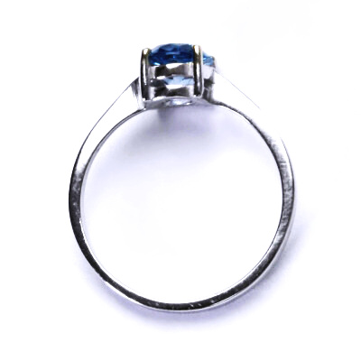 Zlatý prsten, přírodní topaz swiss, bílé i žluté zlato - T 1245