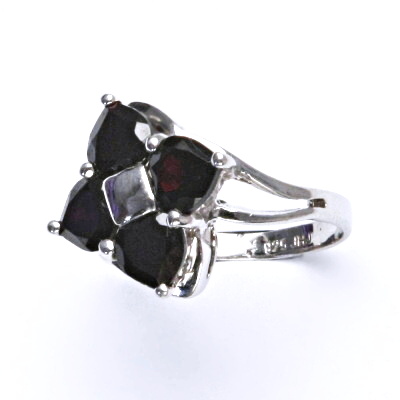 Stříbrný prsten, přírodní granát, šperky s granáty, 5,31 g, vel. 52
