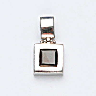 Stříbrný přívěsek, přírodní granát, šperky s granáty, stříbro, 2,42 g