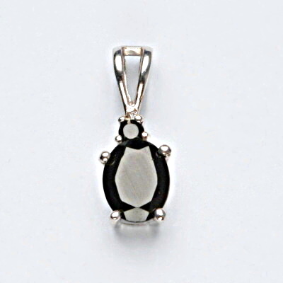 Stříbrný přívěsek, přírodní granát, šperky s granáty, stříbro, 2,39 g