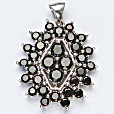 Stříbrný přívěsek, přírodní granát, šperky s granáty, stříbro, 5,67 g