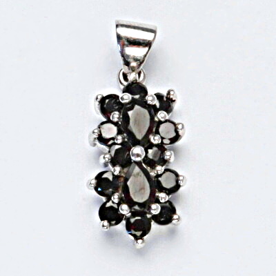 Stříbrný přívěsek, přírodní granát, šperky s granáty, stříbro, 3,85 g