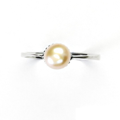 Stříbrný prsten, přírodní říční perla lososová 6 mm, prstýnek ze stříbra, T 1356 