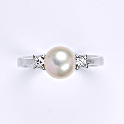 Stříbrný prsten s přírodní růžovou perlou 8 mm, T 1207 pp