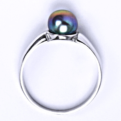 Stříbrný prsten s přírodní perlou černou ( do fialova ) 8 mm, T 1180 