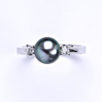 Stříbrný prsten, přírodní perla černá (do zelena) 8 mm, T 1207