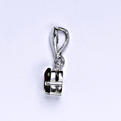 Stříbrný přívěšek srdce,  přírodní kámen granát - P 1362/22