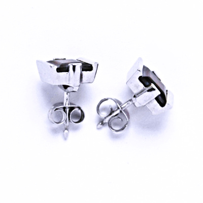 Naušnice stříbrné s přírodními granáty čtverce - VE 16