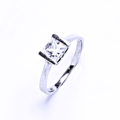 Prsten stříbrný se zirkonem VR 97