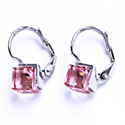 Stříbrné náušnice na patent s krystaly Swarovski (Light Rose 6x6 mm)NK 1230 
