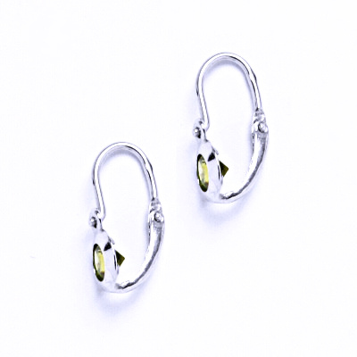 Stříbrné naušnice se zirkony (barva Olivín)NK 1319 