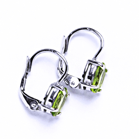 Stříbrné náušnice , přírodní olivín 7x5 mm - NK 1246