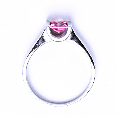 Stříbrný prsten se syntetickým zirkonem (růžový zirkon) VR 97