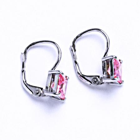 Stříbrné náušnice se syntetickými růžovými zirkony na patent 001301802162 VE 130