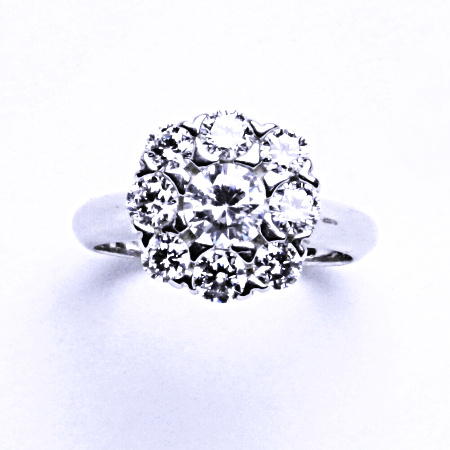 Stříbrný prsten se syntetickým zirkonem VR 226